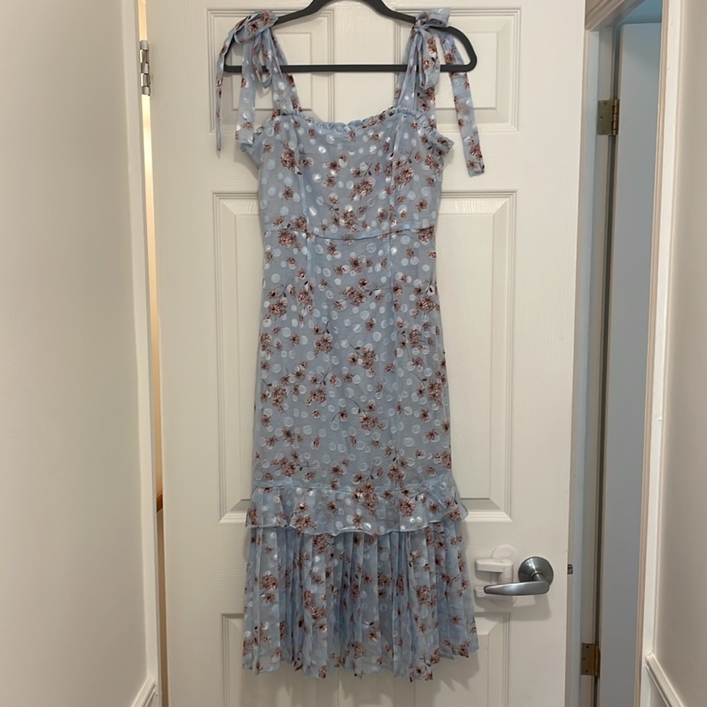 Baby blue LULUS dress! - Picture 3 of 4